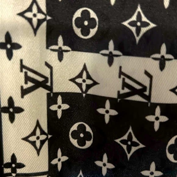 FLEUR PATTERN INFINITY BANDEAU / SILK SCARF - Picture 1 of 4